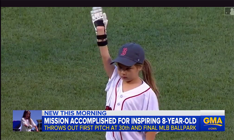 3D print girl throws the first throw at all 30 MLB courts, very good.