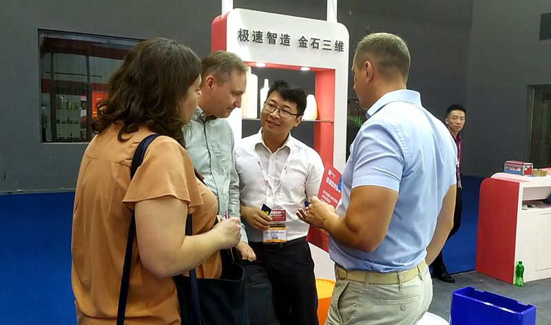 Guangzhou Ceramics Industry Exhibition, why Kings sla resin 3d printer makes viewers crazy