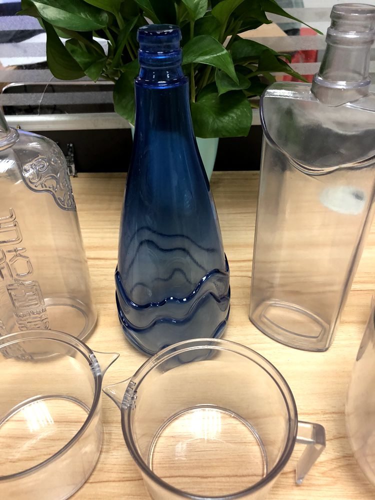 Transparent resin 3d printing wine bottle model