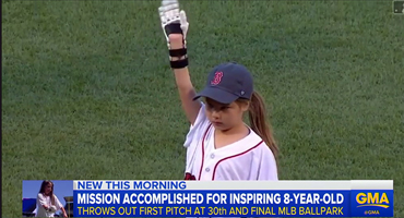 3D print girl throws the first throw at all 30 MLB courts, very good.